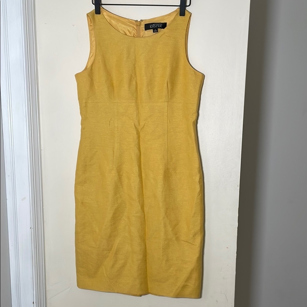 KASPER  Yellow Sleeveless Sheath Dress for Cocktail Events 55% Linen 45%cotton